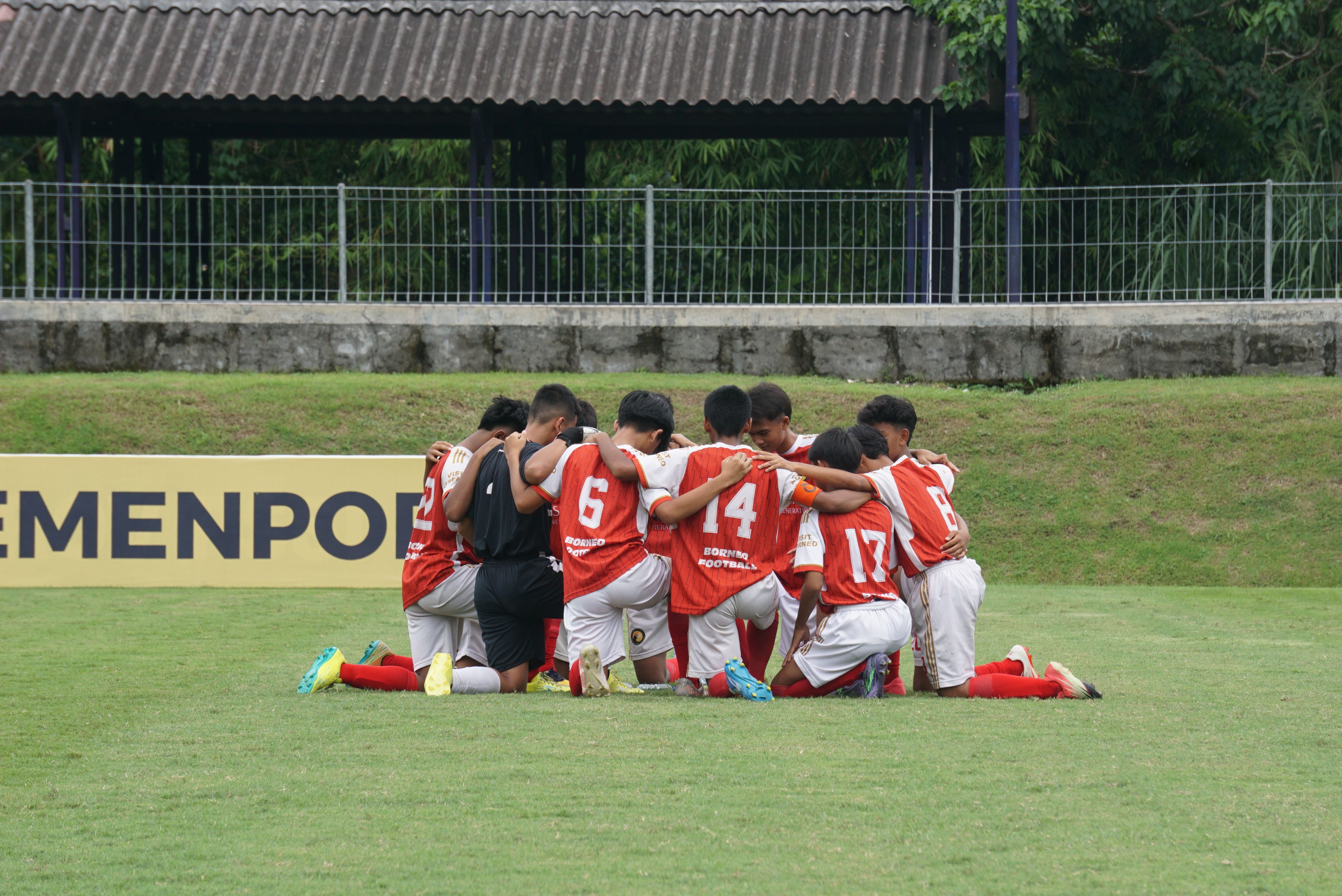 Borneo Football children